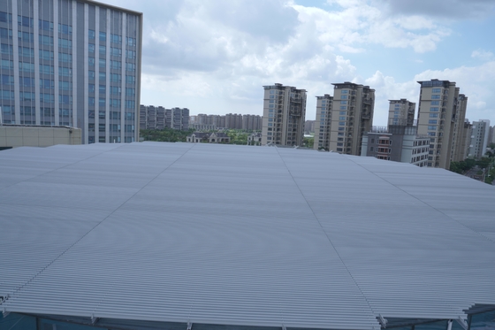 Remote Control Retractable Louvre Roof Building Sun Shading System Aluminum Alloy